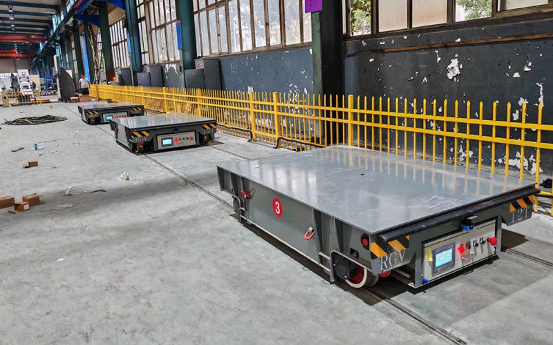 卷揚(yáng)機(jī)牽引式無動力軌道平板車 vs. 電動軌道平板車：特點與特殊工況分析