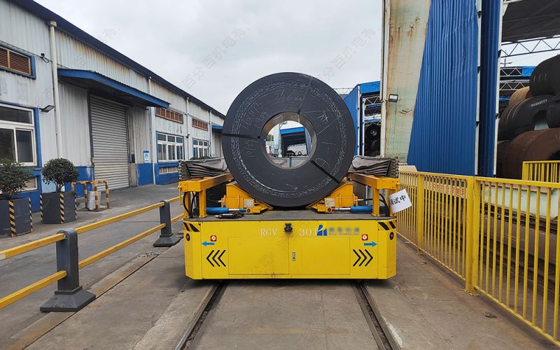 當(dāng)世界奔向“無人”，軌道平車依舊在軌道上，扛起工業(yè)的基石